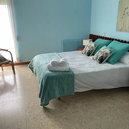 Sobre El Mar Con Acceso A La Playa , Ideal Familias Y Grupos